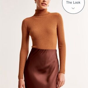 Long-Sleeve Turtleneck Ribbed Bodysuit light brown shimmer